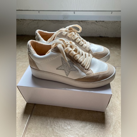 OASIS SOCIETY CALIFORNIA WHITE AND BEIGE SNEAKERS WITH SILVER STAR - Picture 5 of 7